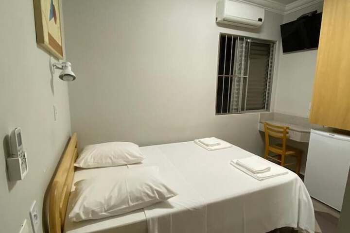 Room 7 of 32