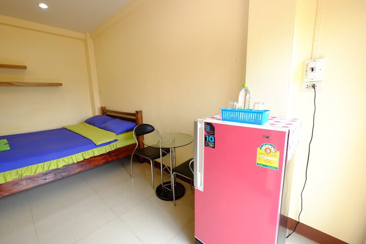 Room 6 of 26