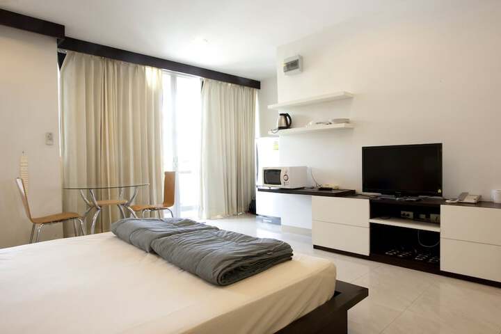 Room 13 of 61