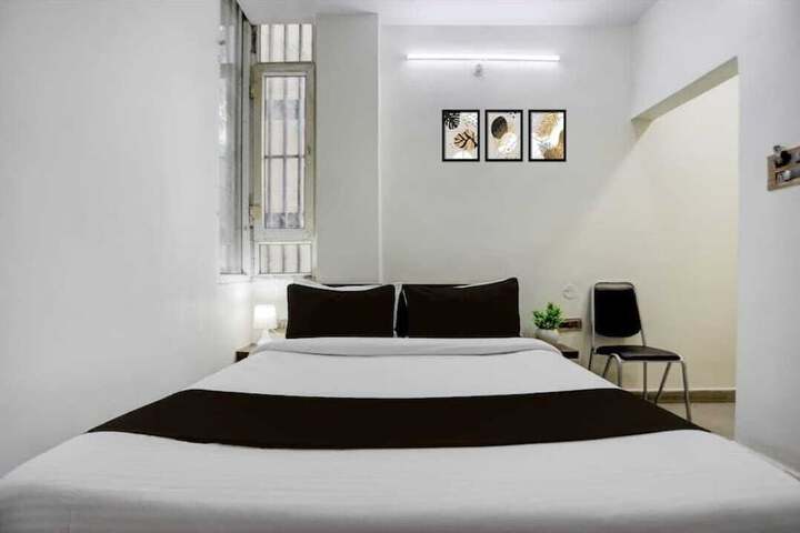 Room 20 of 28