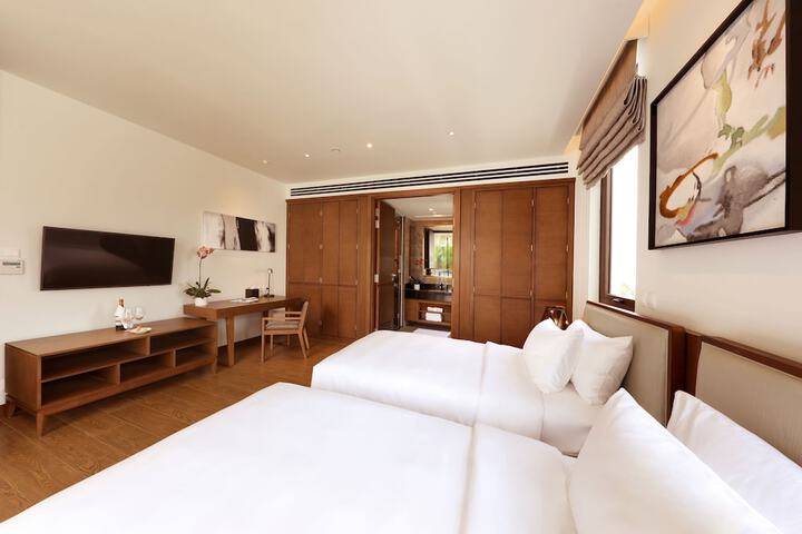 Room 3 of 88