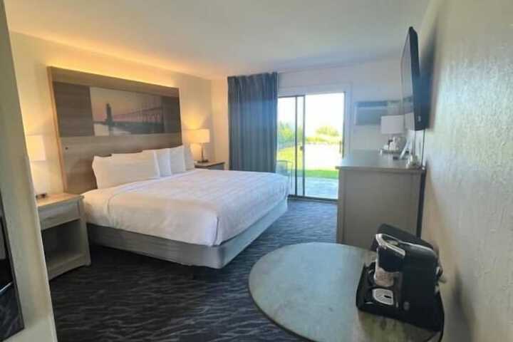 1 King Bed Beach View Balcony (3 of 34)