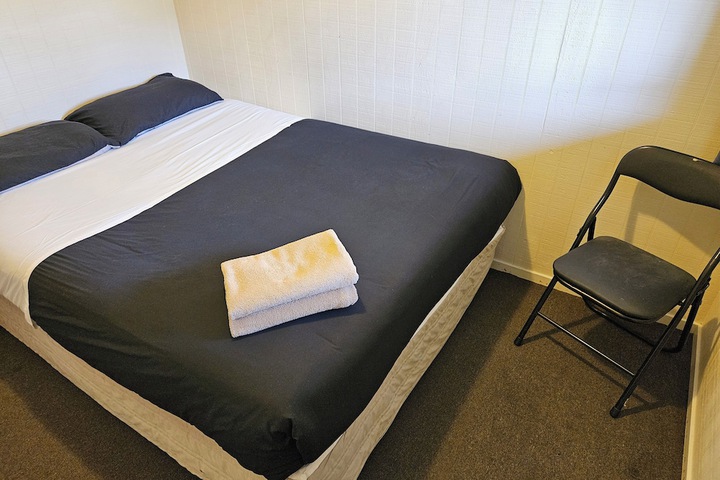 Room 13 of 63