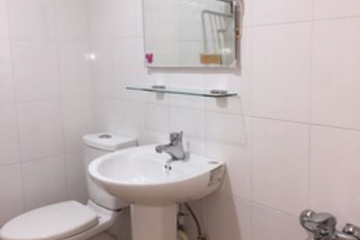 Room 5 of 57