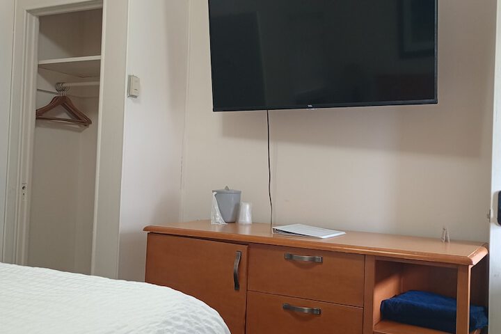 Classic Double Room (6 of 20)