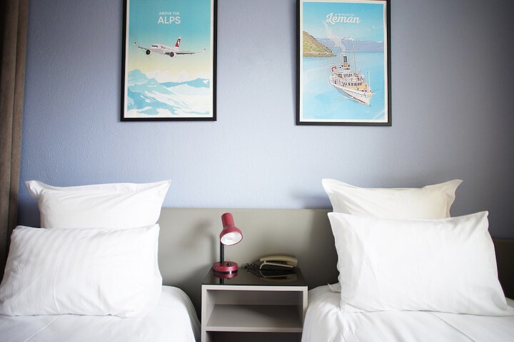Room 25 of 83