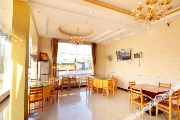 Hotel Interior 4 of 17