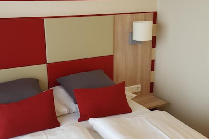 Room 13 of 59