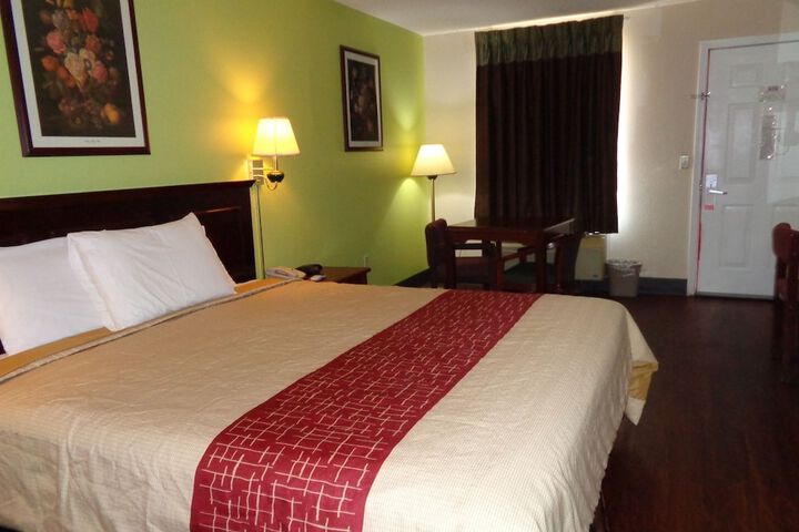 Room 12 of 44