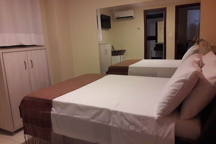 Room 9 of 80