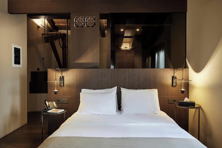 Room 3 of 69