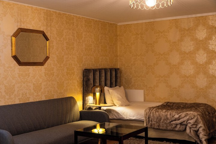 Room 89 of 334