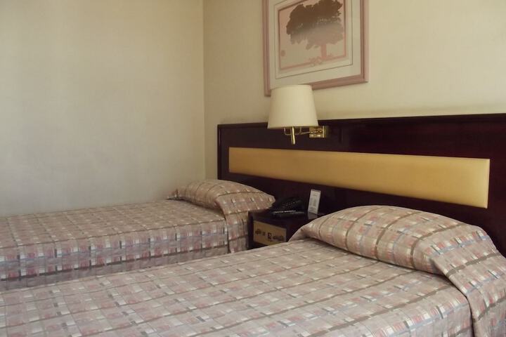 Room 3 of 30