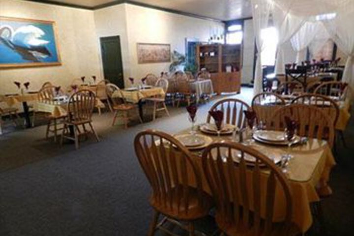 Dining 77 of 77