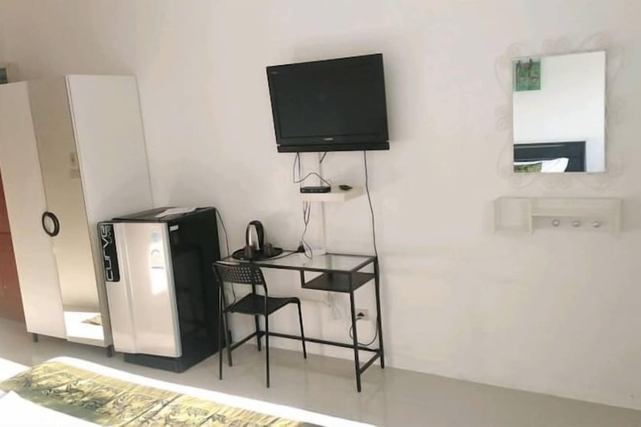 Room 16 of 32