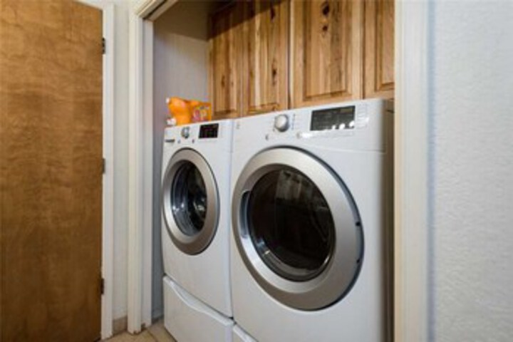 Laundry 14 of 34