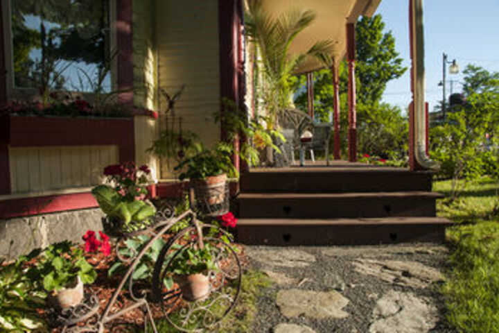 Hotel Exterior 14 of 40
