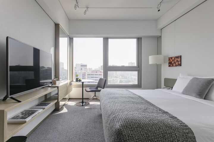 Room 29 of 82
