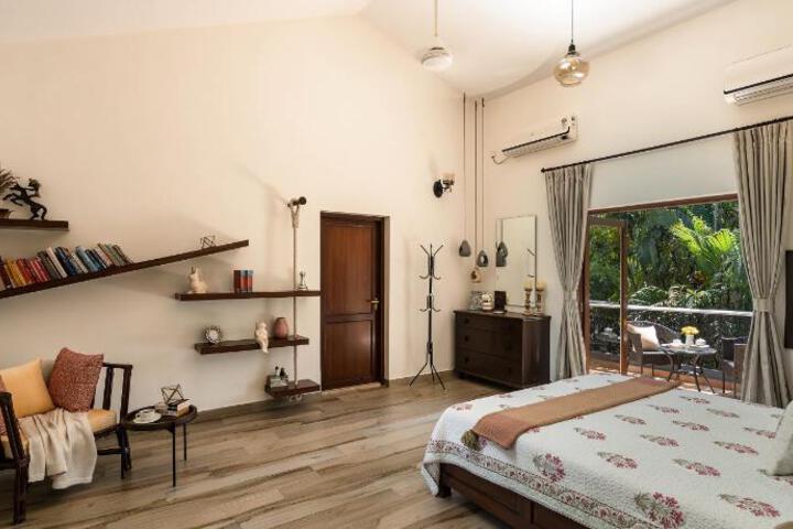 LohonoStays Waves Villa