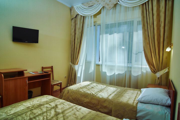 Room 19 of 115