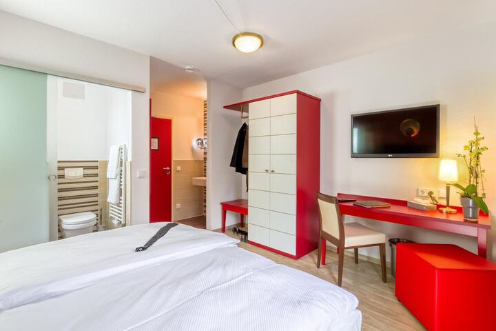 Room 26 of 53