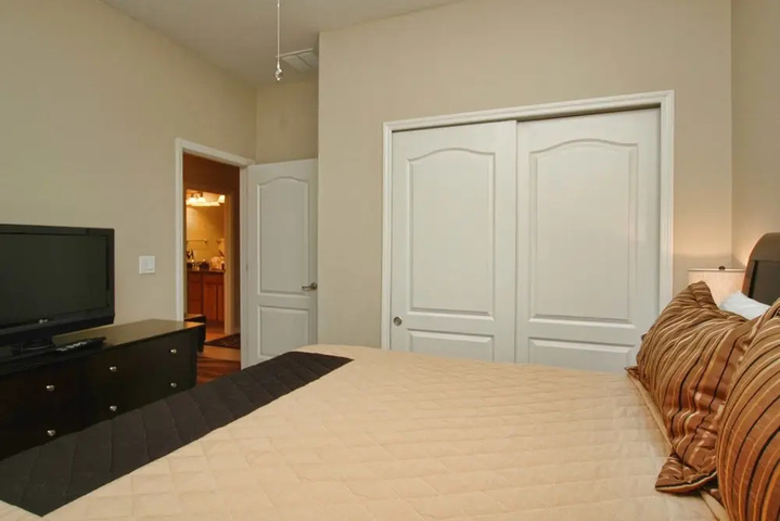 Room 2 of 22