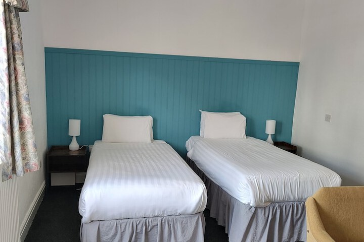 Room 34 of 81