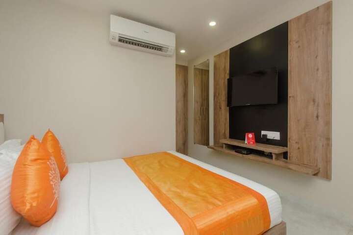 Room 5 of 19