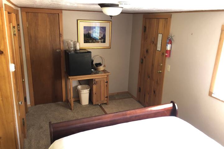 Room 9 of 97