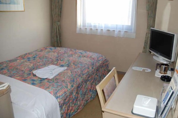 Room 13 of 50