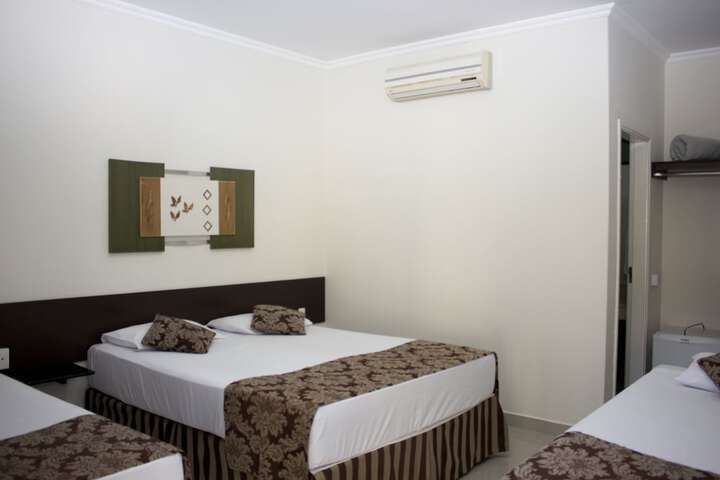 Room 14 of 48