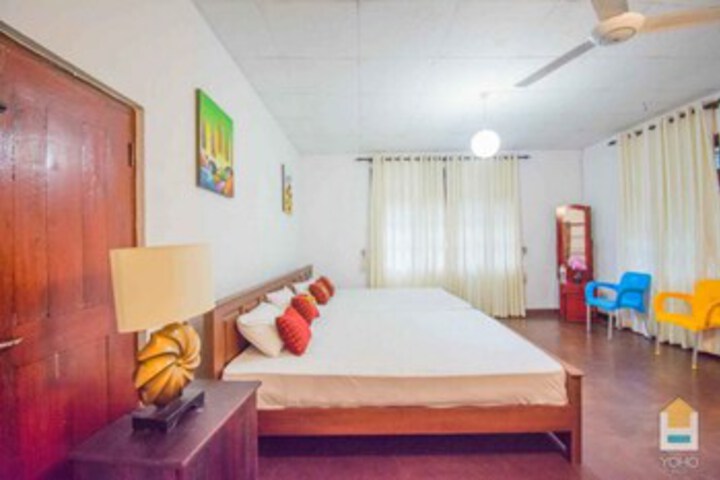Room 12 of 22