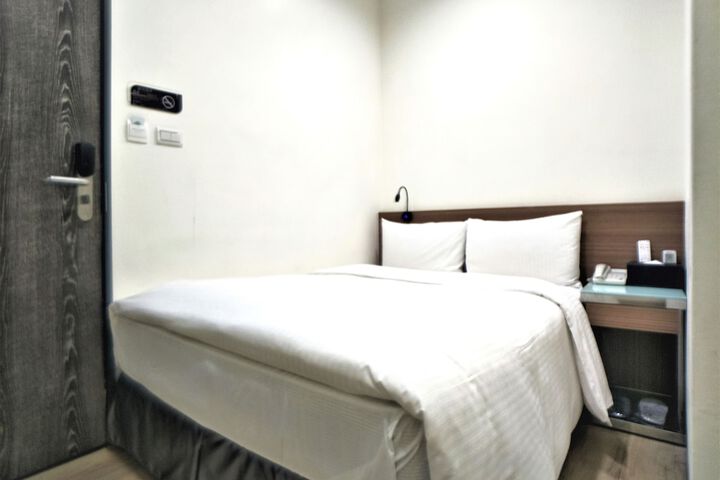 Room 19 of 31