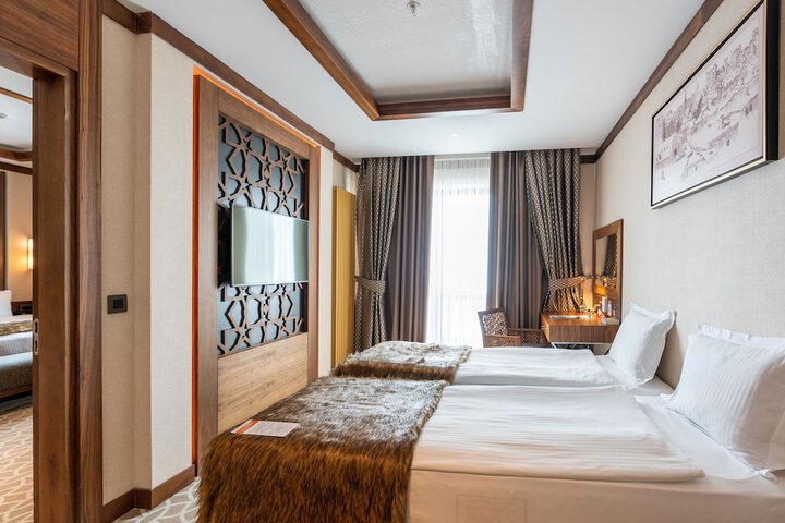 Room 48 of 175
