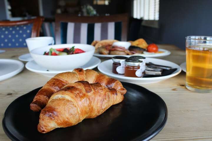 Breakfast/Coffee Service 123 of 167