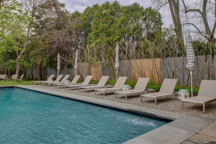 Pool 74 of 86