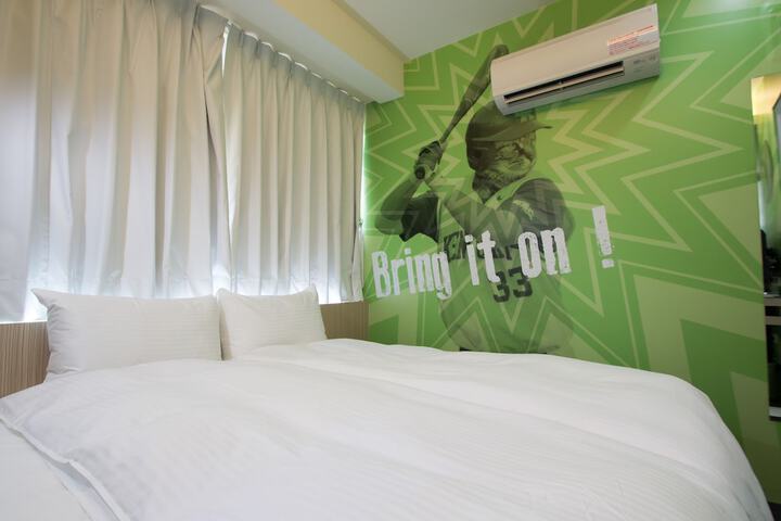 Room 3 of 69
