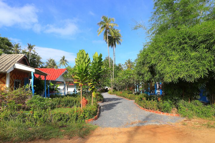 Hotel Exterior 64 of 65