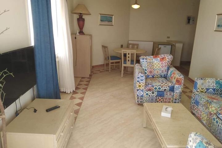 Room 7 of 7
