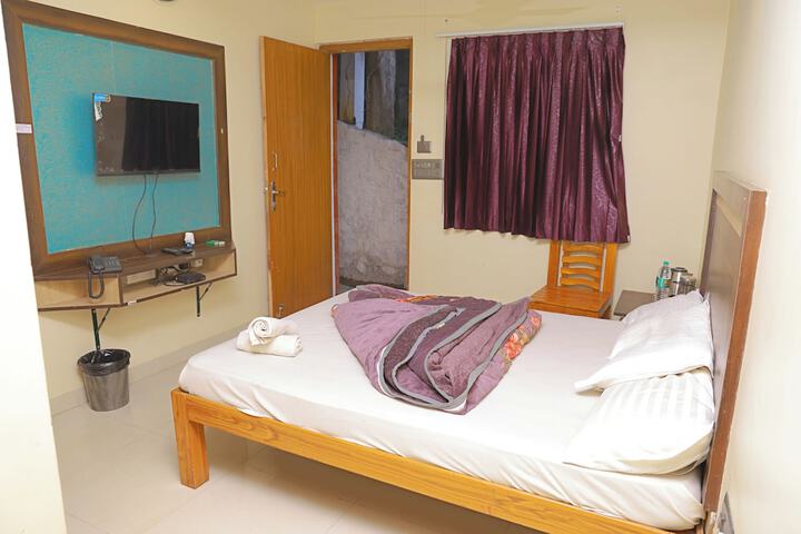Room 49 of 84