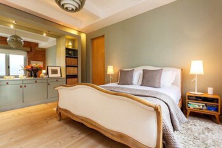 Room 17 of 22