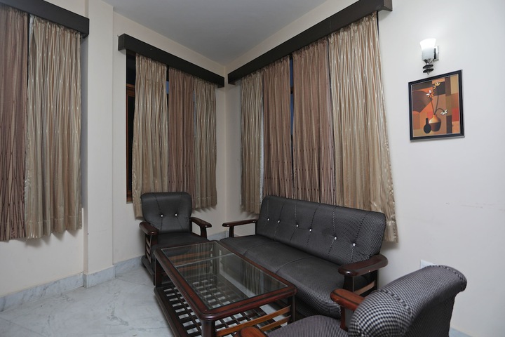 Room 12 of 14