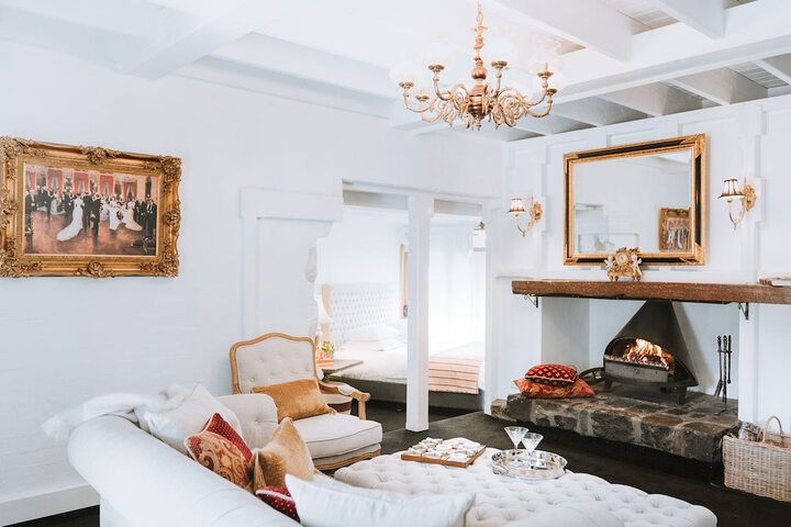 Room 15 of 23