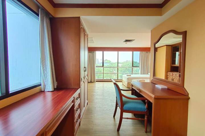 Room 63 of 102