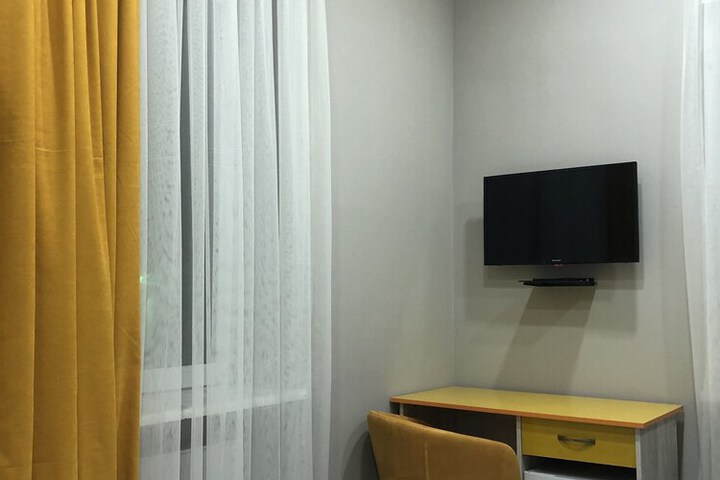 Room 7 of 10