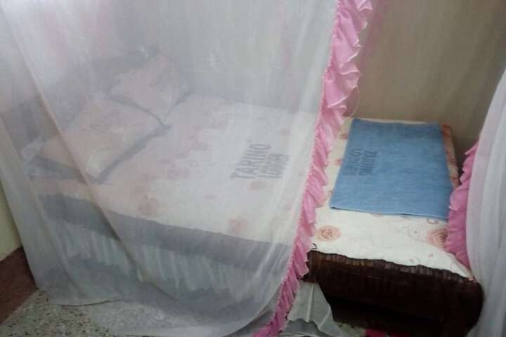 Room 6 of 14