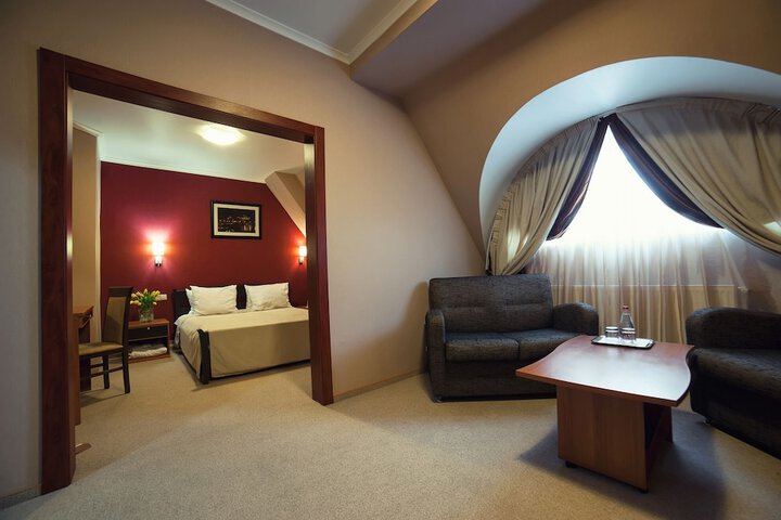 Room 10 of 59