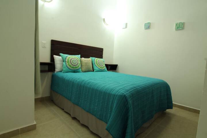 Room 3 of 27