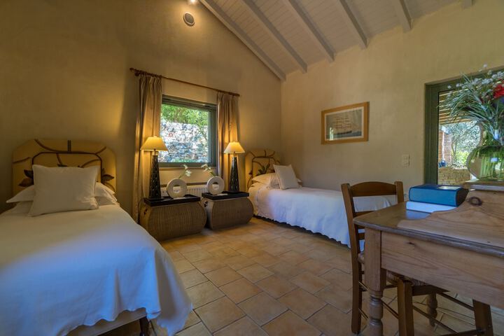 Room 4 of 56