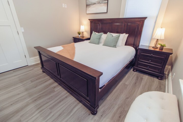 Room 8 of 38